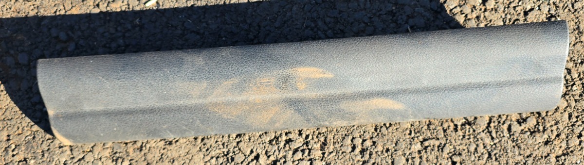 X1 F48 RIGHT FRONT SILL COVER