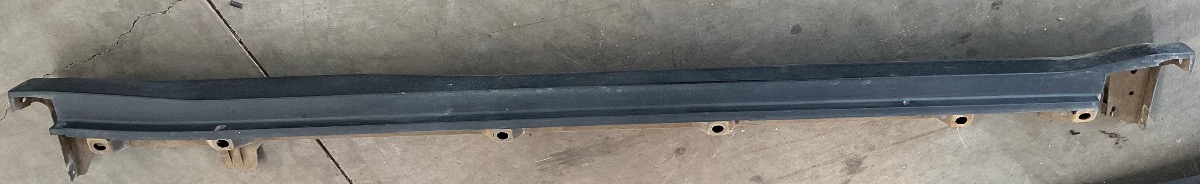 URBAN CRUISER RIGHT ROCKER PANNEL