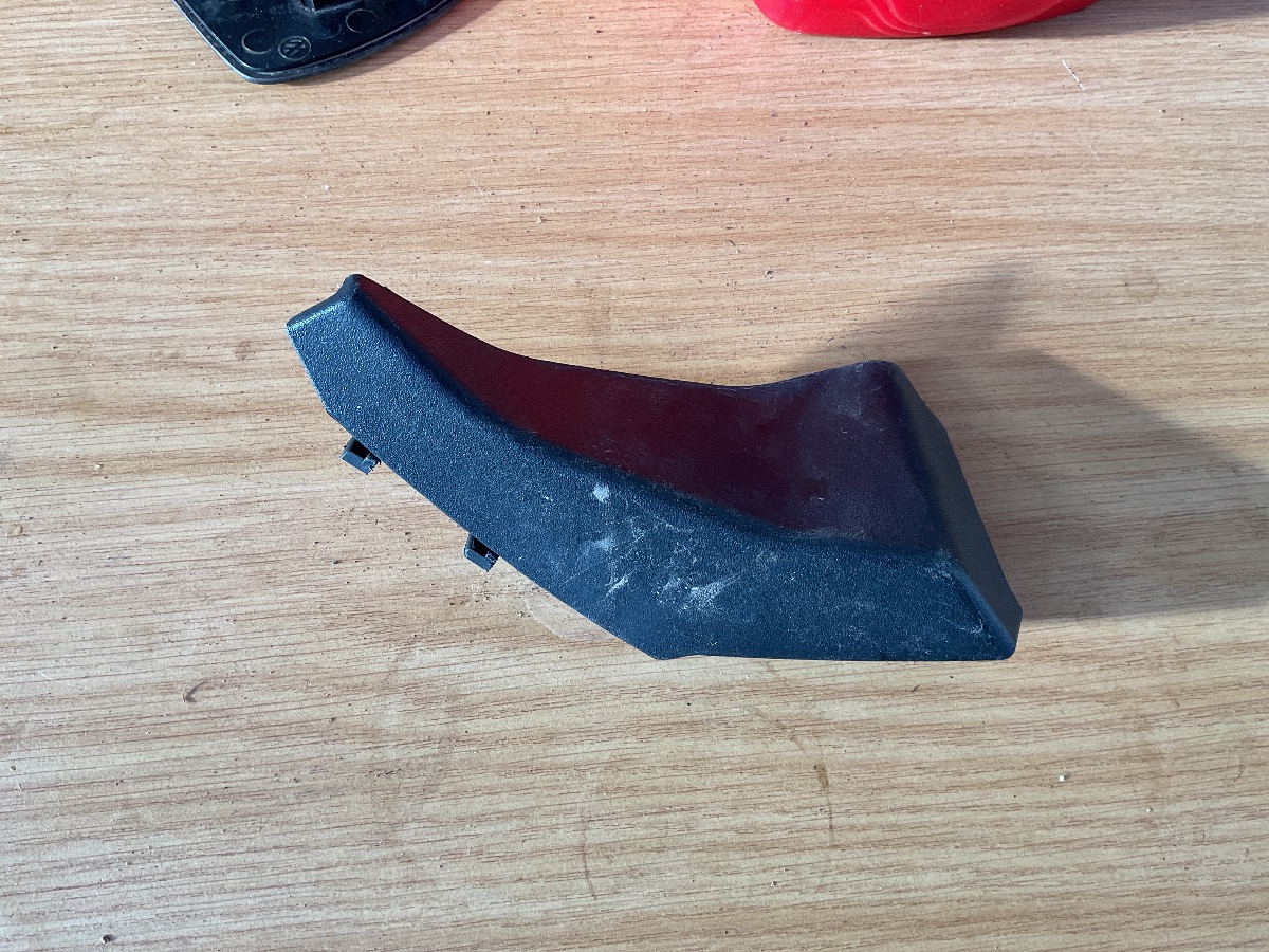 URBAN CRUISER COWLING COVER RIGHT