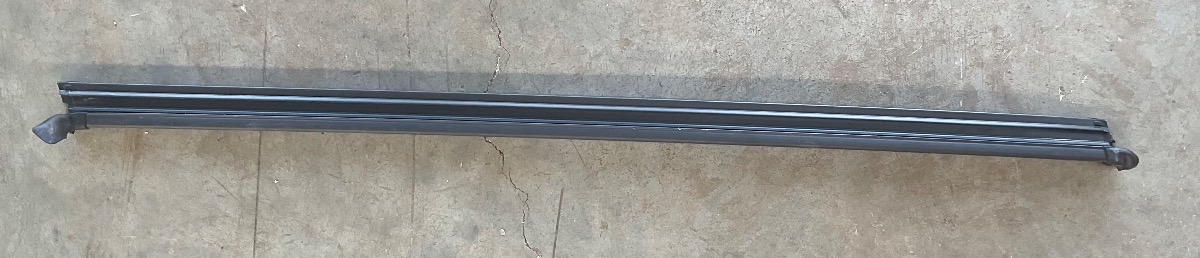 T CROSS LEFT FRONT INNER WINDOW SEAL