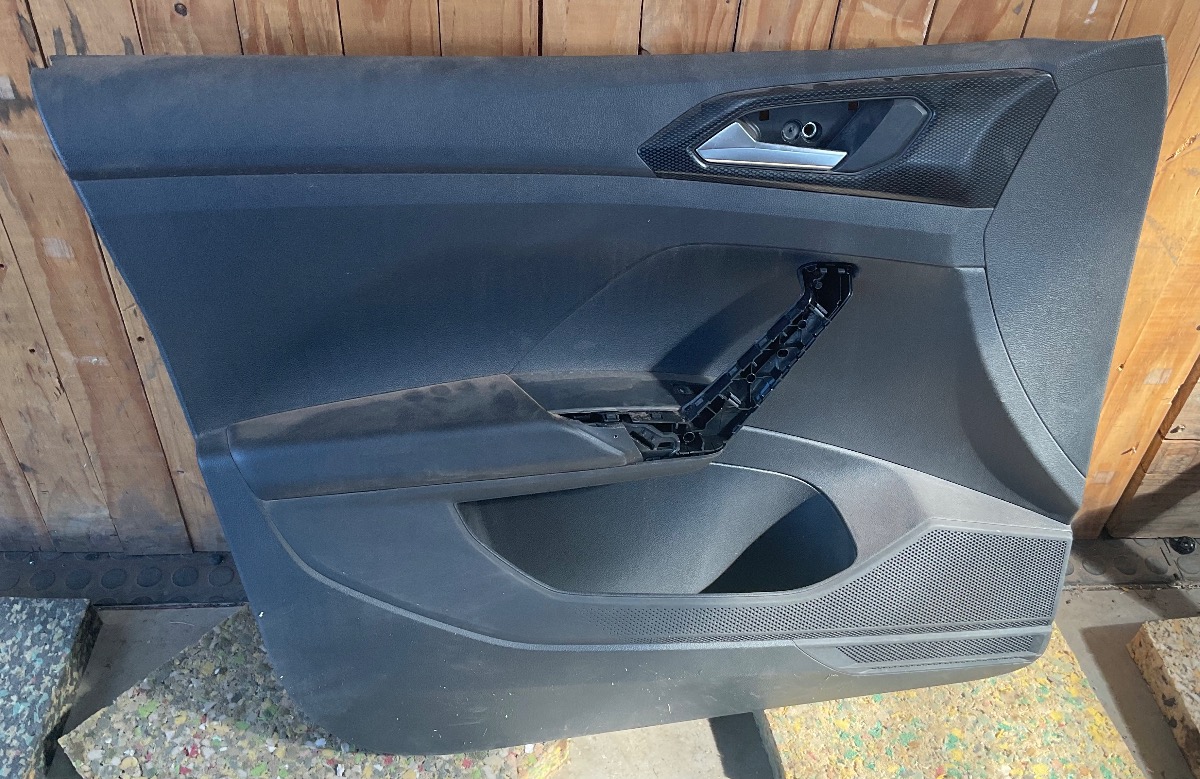 T-CROSS LEFT FRONT DOOR PANEL
