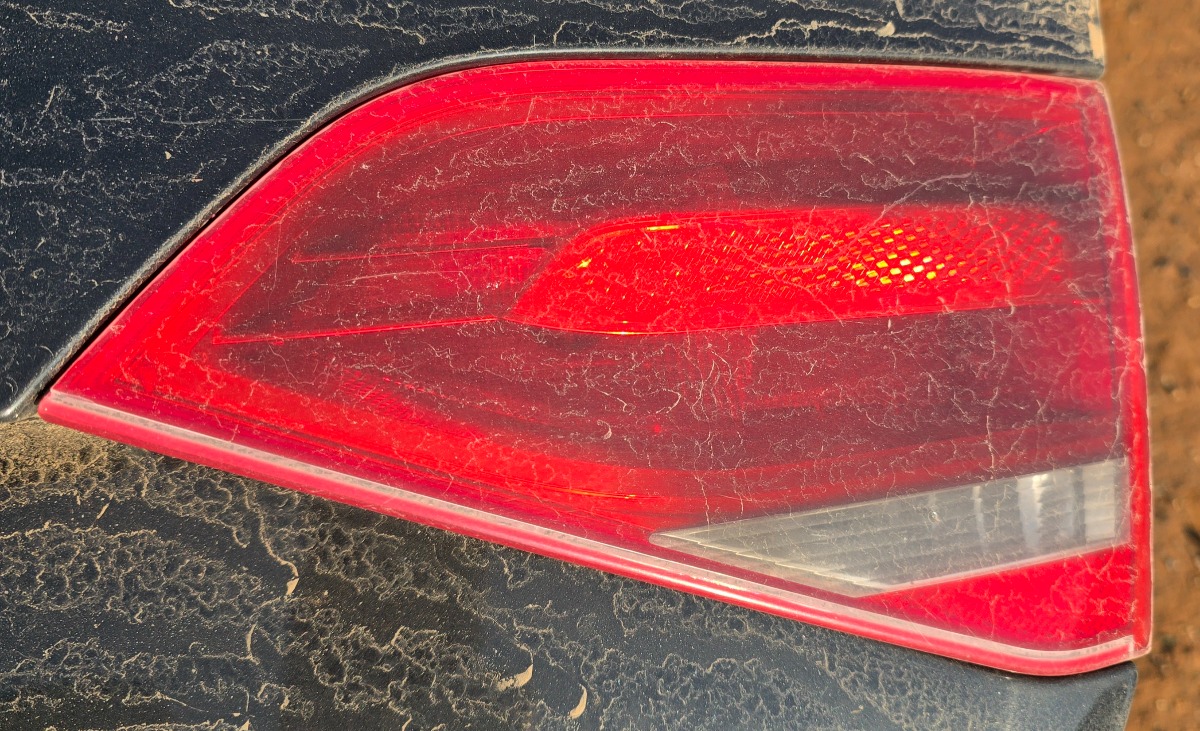 A4 B8 RIGHT INNER TAIL LIGHT