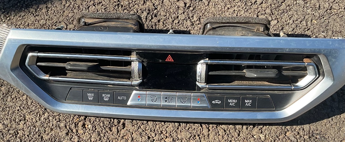 G20 CENTRE DASH VEND AND HEATER CONTROLS