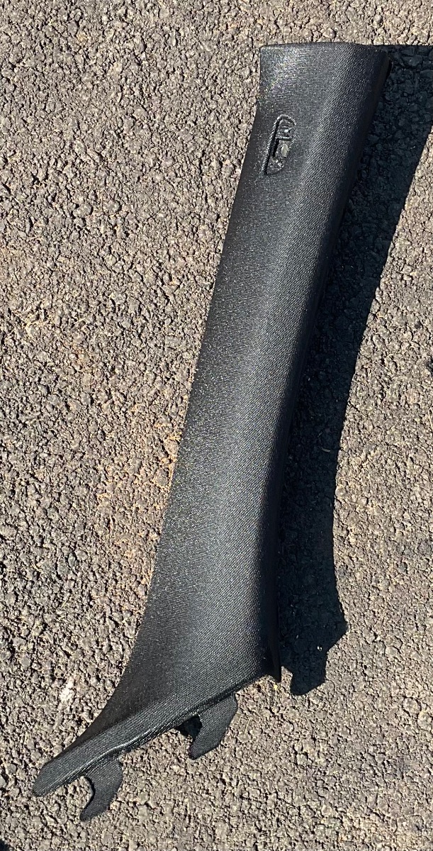 G20 RIGHT A PILLAR TRIM