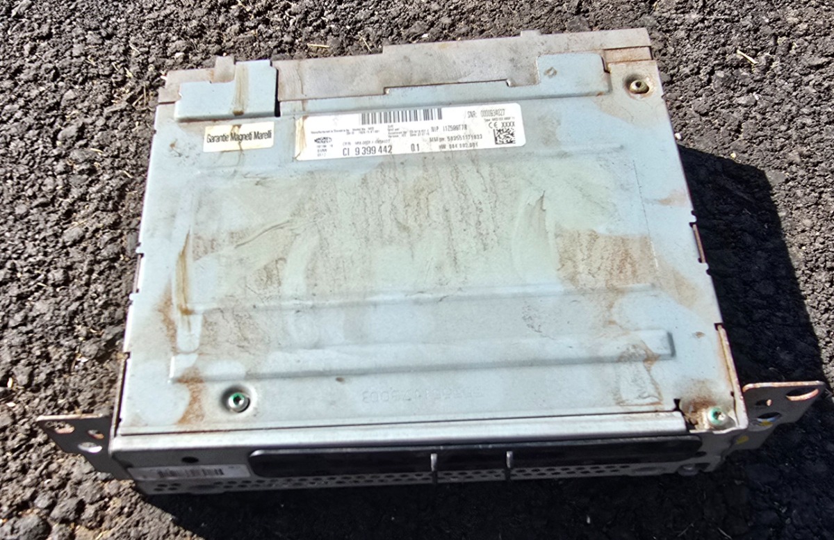 F48 X1 RADIO HEAD UNIT