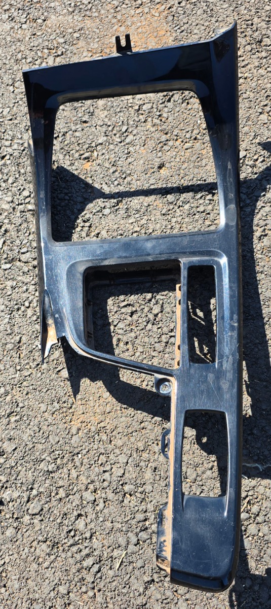 F48 X1 Console Trim