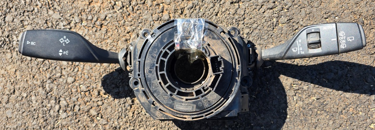 F48 X1 COMBINATION SWITCH