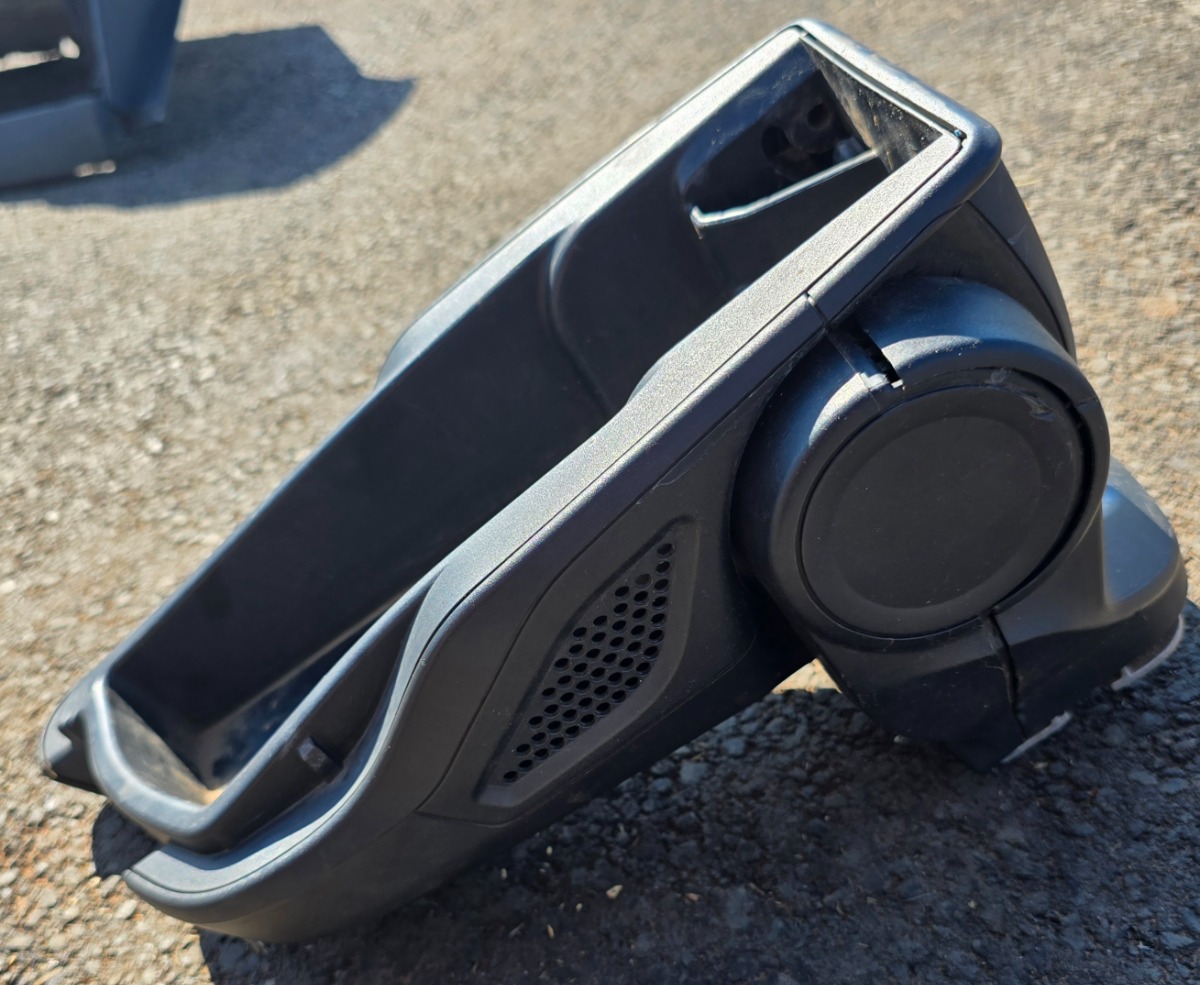 F48 X1 CENTRE CONSOLE ARM REST WITHOUT TOP COVER