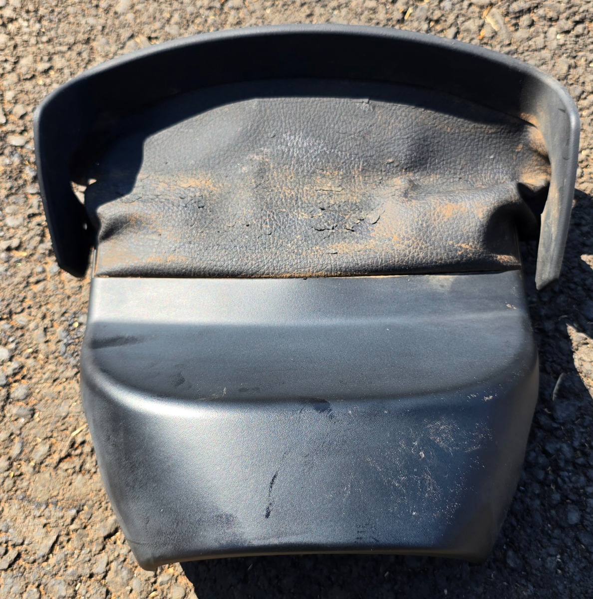 F48 X1 UPPER STEEERING COVER