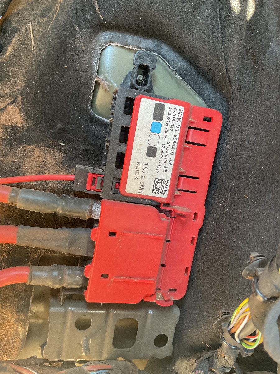 G20 POWER DISTRIBUTION BOX