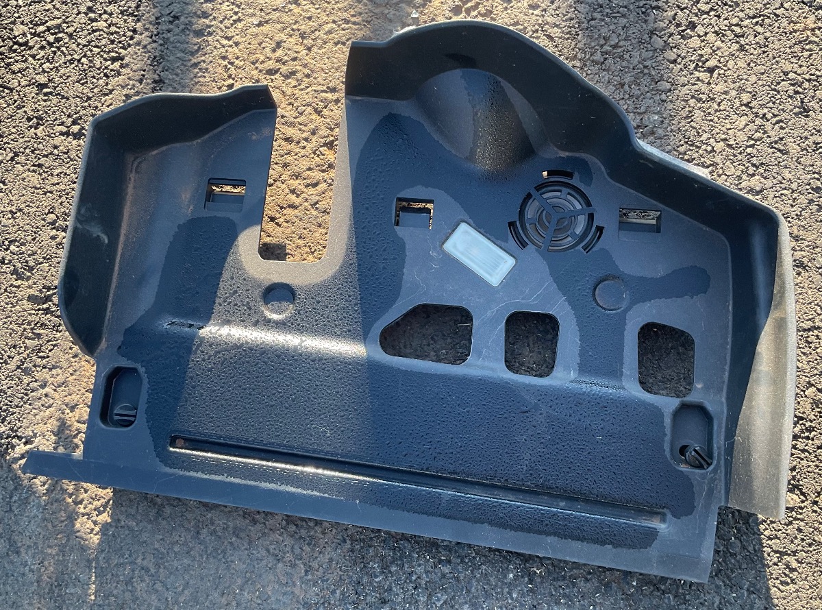 G20 LOWER DASH TRIM