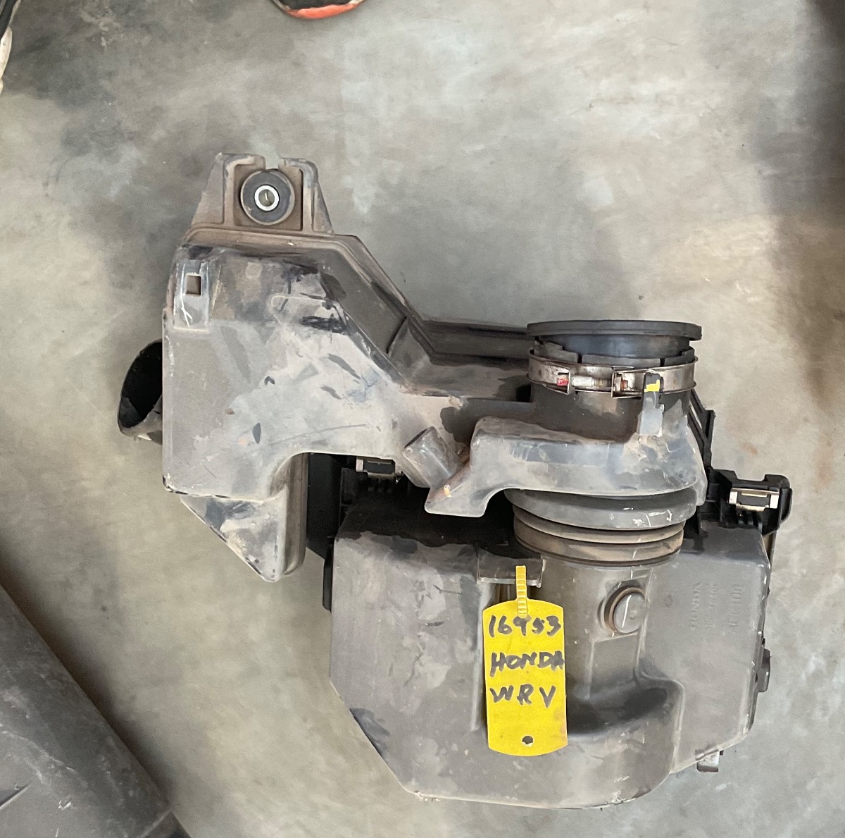 WR-V AIR FILTER HOUSING
