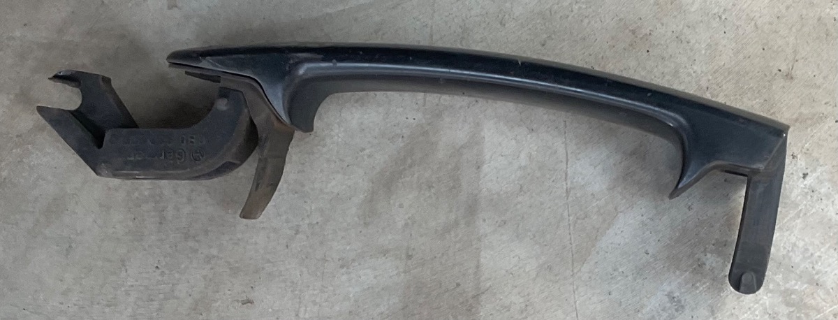 POLO R=L DOOR OUT HANDLE