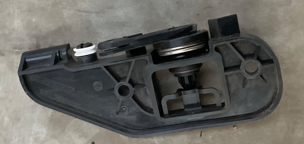 TT BONNET CABLE HANDLE