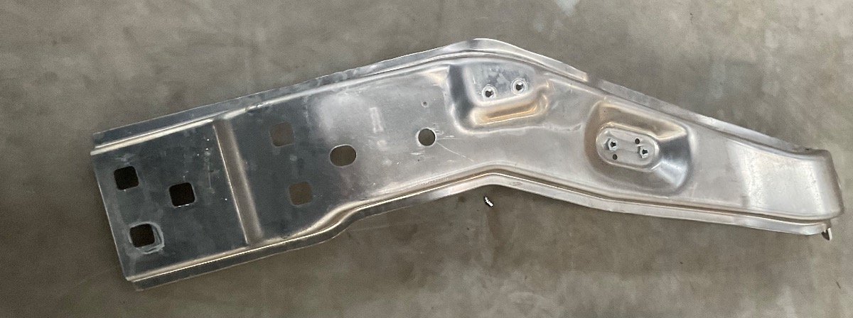 TT FRONT UPPER CHASSIS BRACE