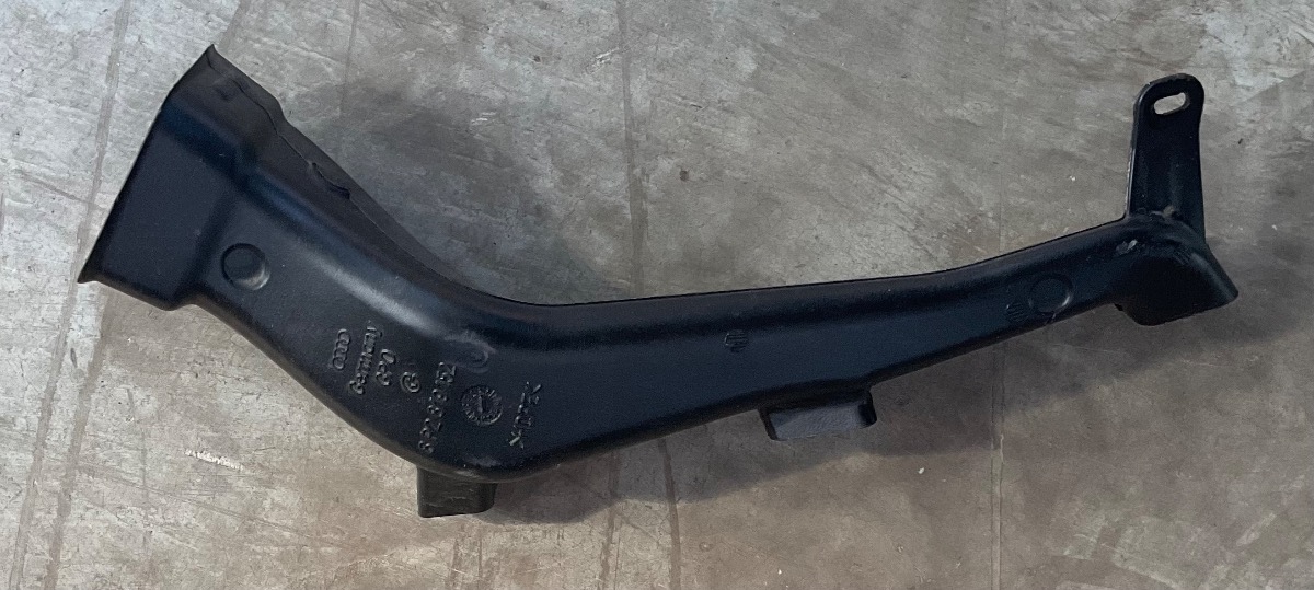 TT RIGHT FRONT FOOTWELL VENT