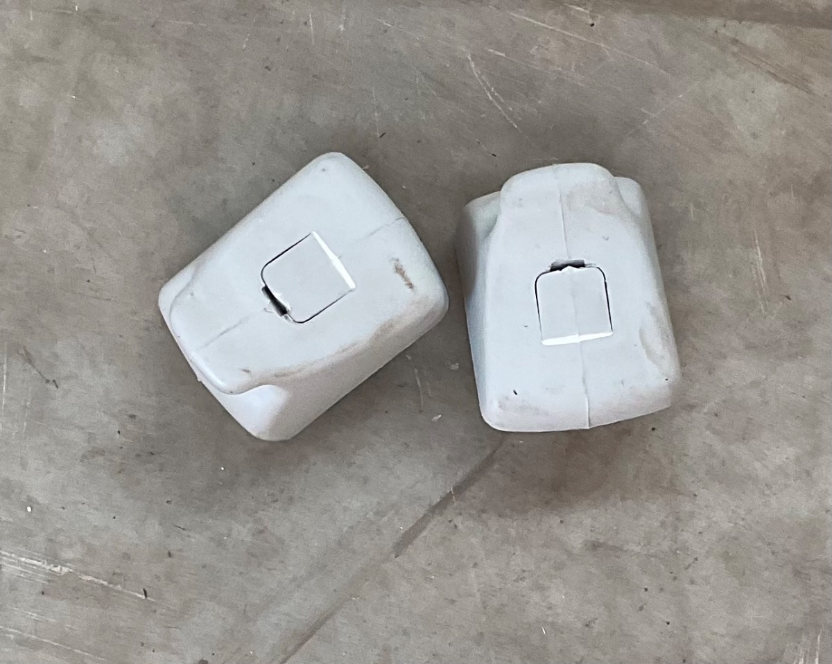 FIGO SUN VISOR CLIP