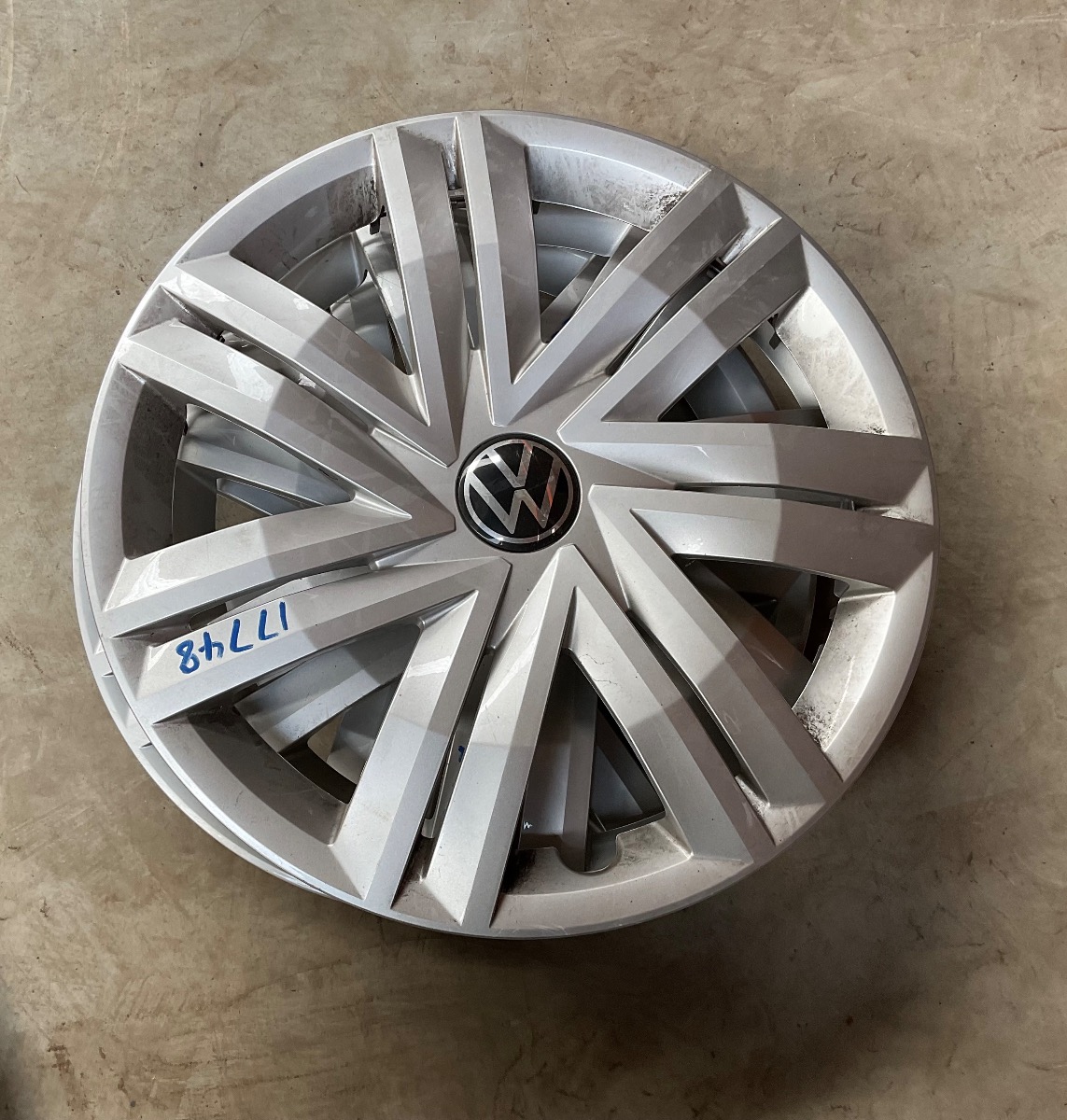 Polo Vivo 15'' Hubcap