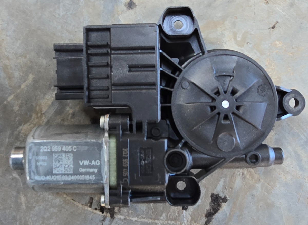 POLO MK 8/9 WINDOW MOTOR RIGHT FRONT