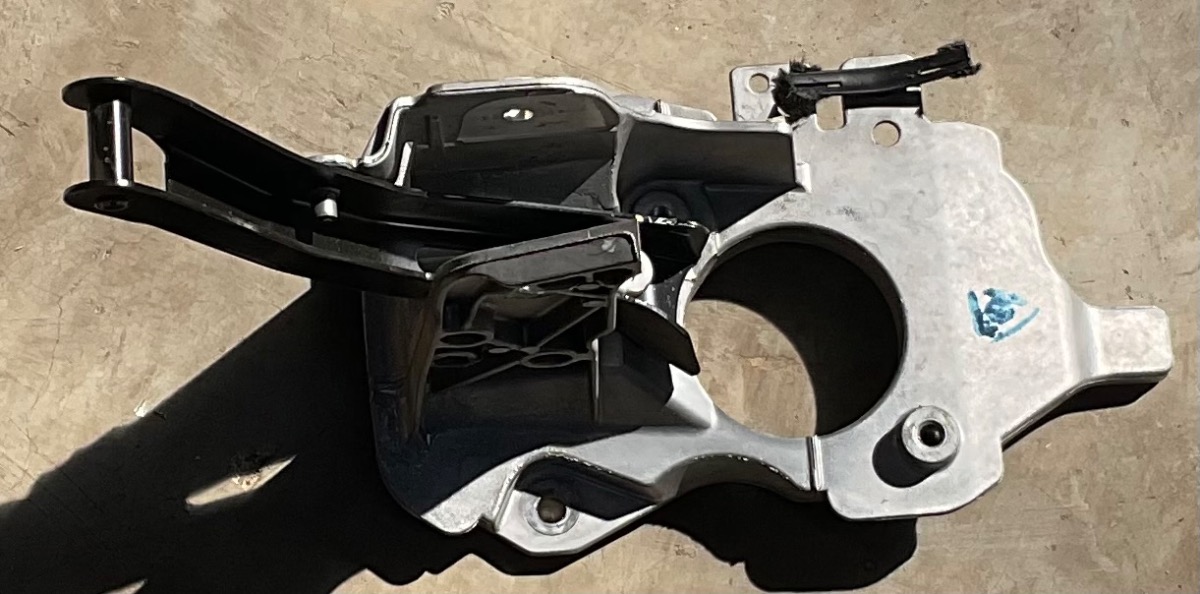 TT BRAKE PEDAL BRACKET