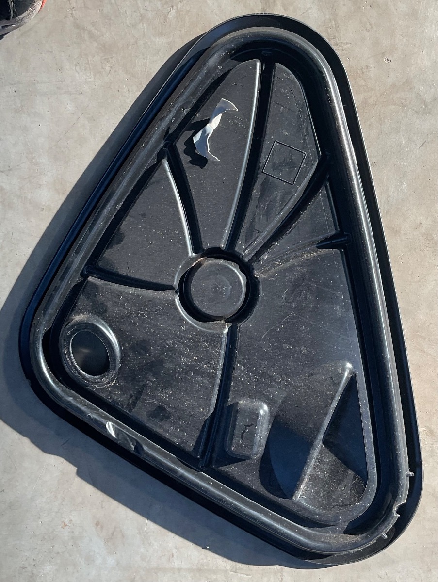 T CROSS COVER FOR INNER DOOR PANEL RIGHT