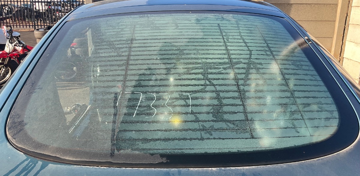 TT REAR TAILGATE GLASS