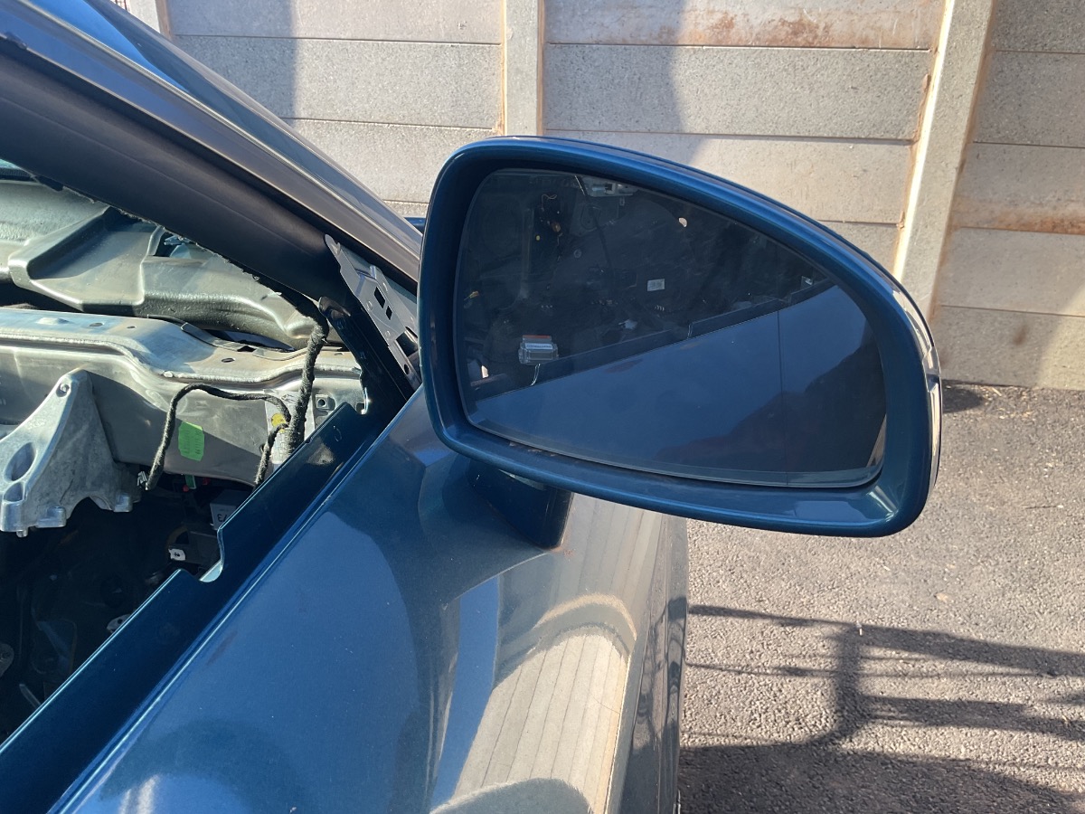 TT RIGHT MIRROR ELEC + IND