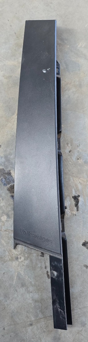 POLO MK 8/9 RIGHT FRONT DOOR REAR TRIM
