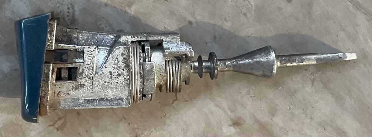 TT RIGHT DOOR BARREL