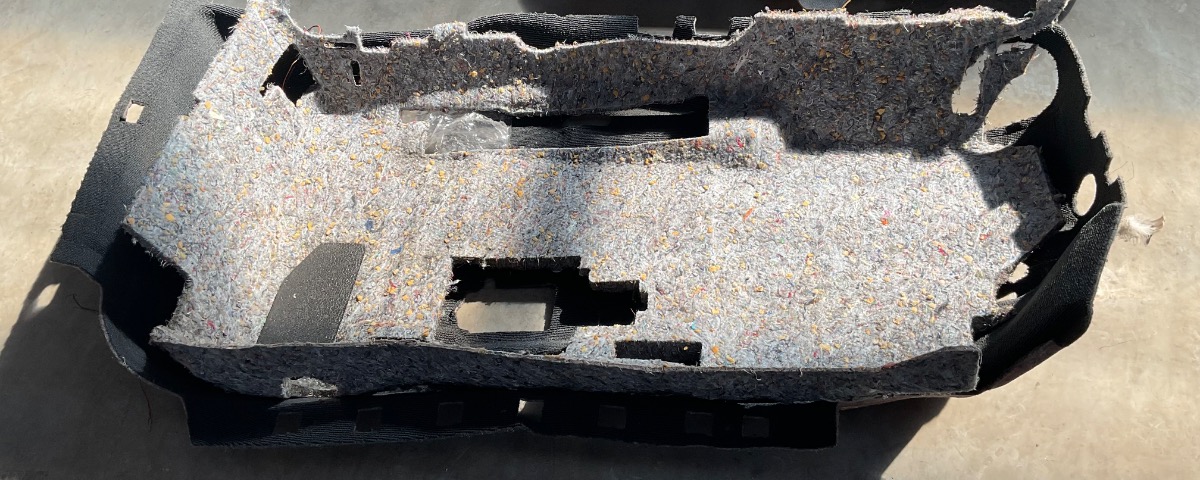 TT FLOOR CARPET RIGHT