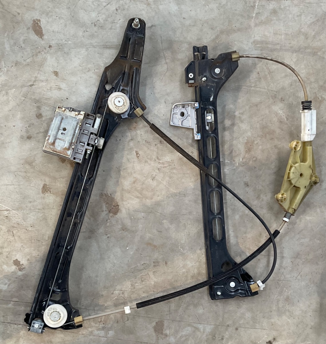 TT LEFT WINDOW MECH ELECTRIC