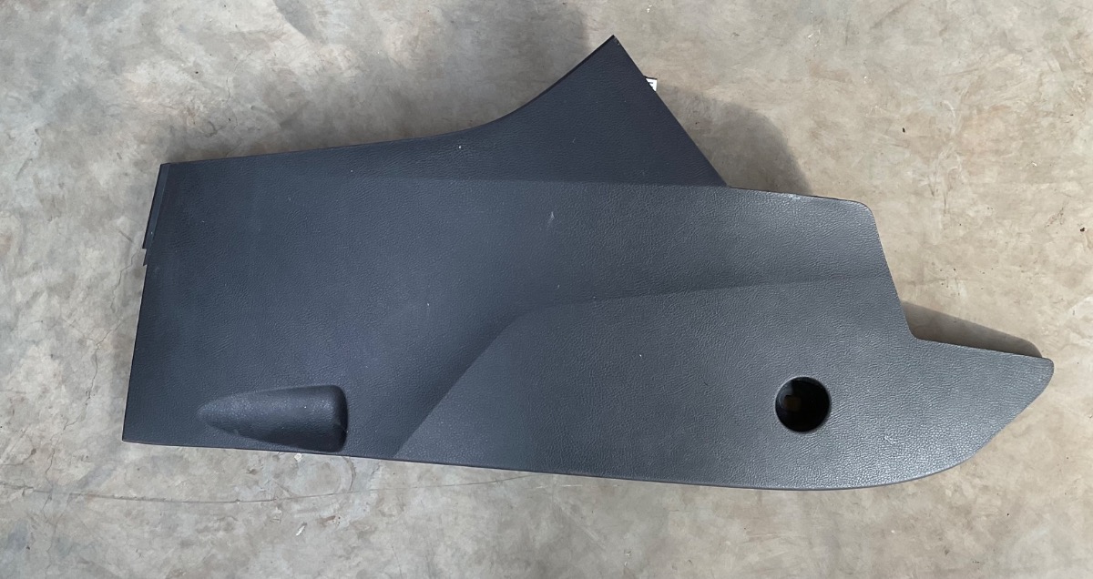 FIGO RIGHT CONSOLE TRIM