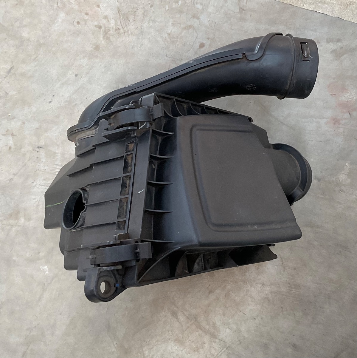FIGO 1.5Ti VCT AIR FILTER BOX