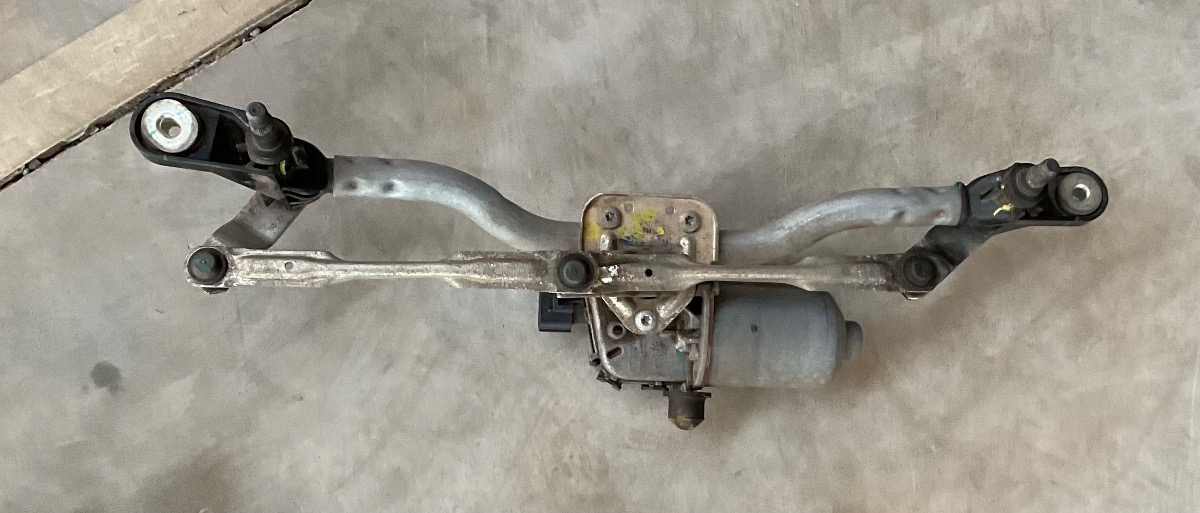FIGO WINDSCREEN WIPER MOTOR AND LINKS