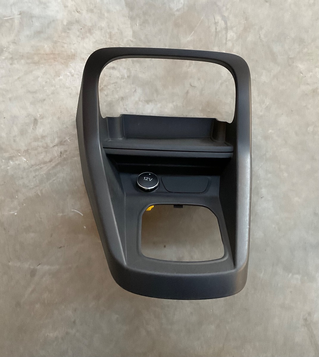 FIGO CONSOLE TRIM
