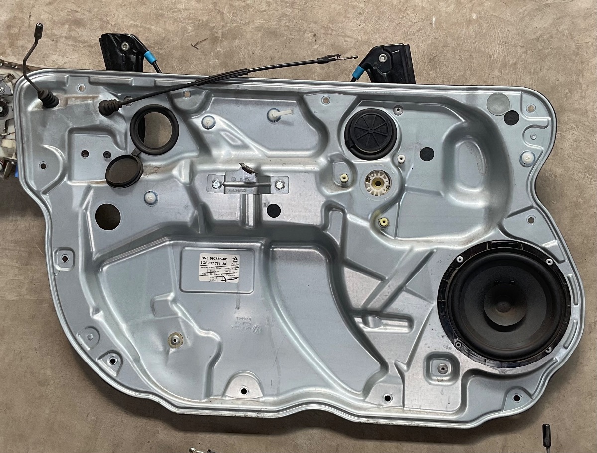 POLO VIVO DOOR WINDOW REGULATOR LEFT FRONT