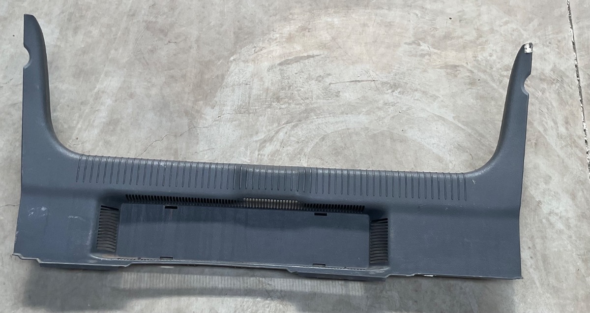 POLO MK 3/VIVO VALANCE FINISHER REAR