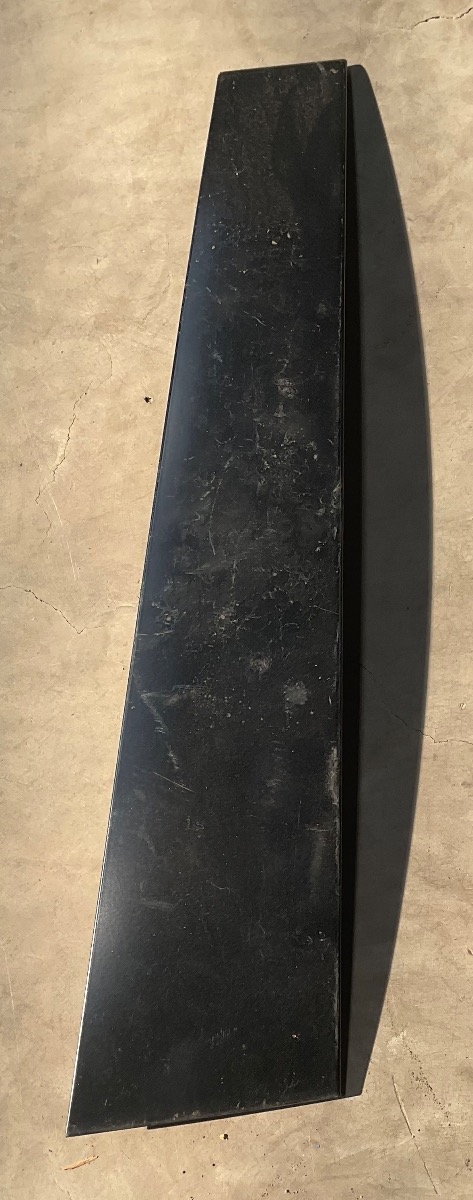 POLO VIVO LEFT FRONT DOOR WINDOW FRAME