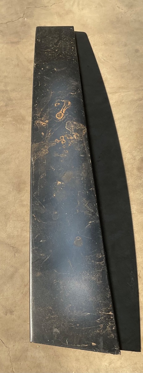 POLO VIVO Front Right Window Frame Trim