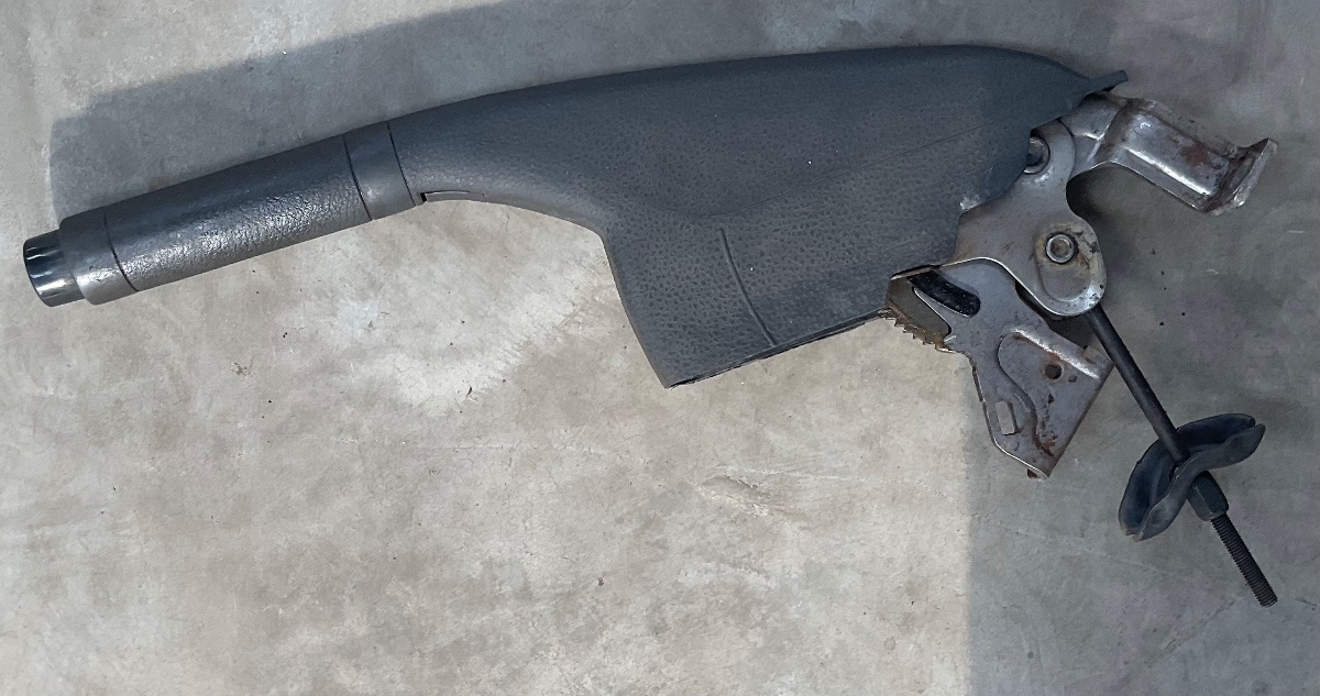 POLO VIVO HANDBRAKE LEVER