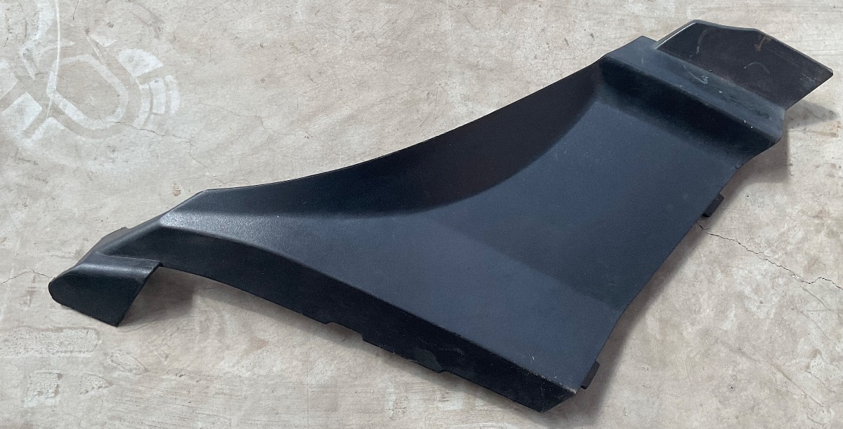 TT  Left Inner Radiator Grille Cover