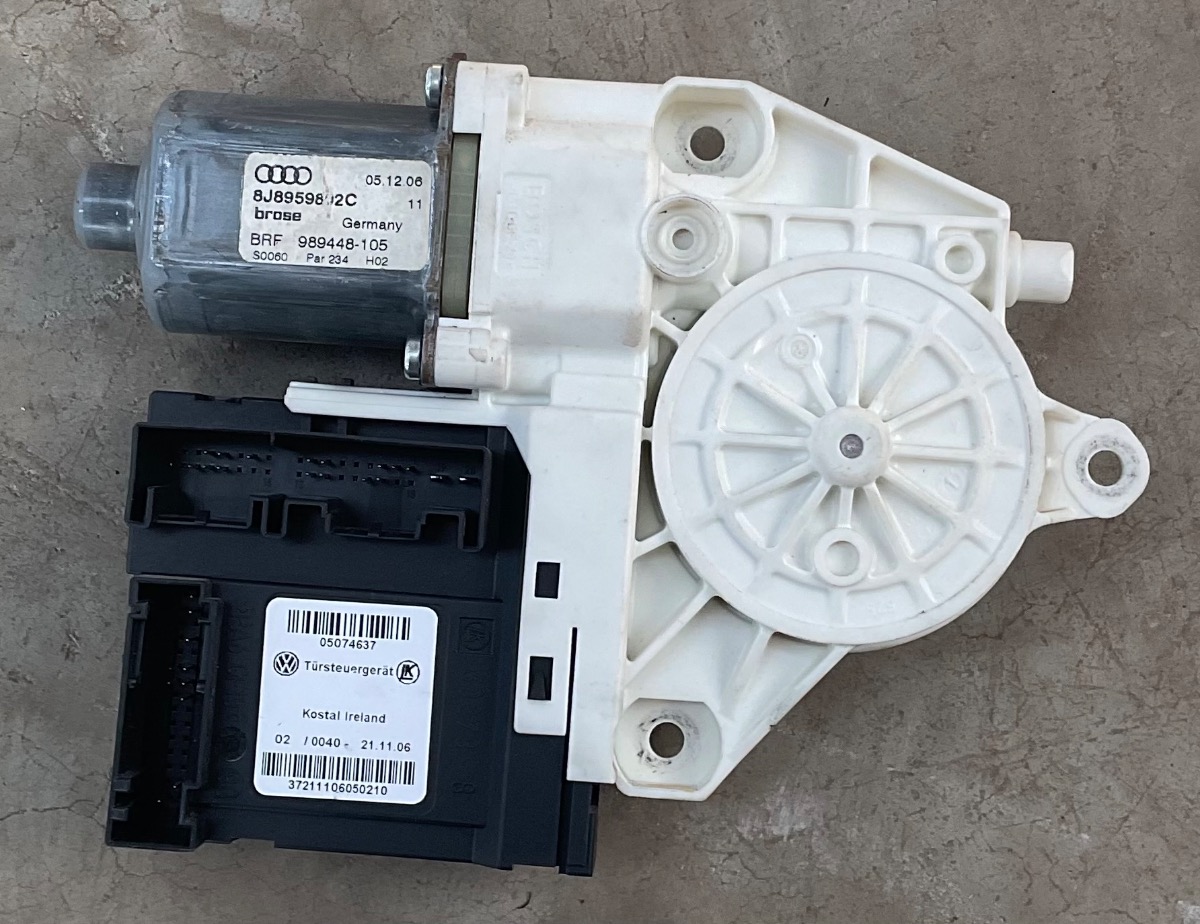 TT LEFT WINDOW MOTOR