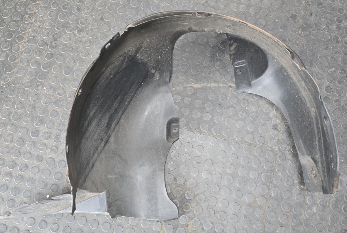 POLO NEW VIVO LEFT FRONT FENDER