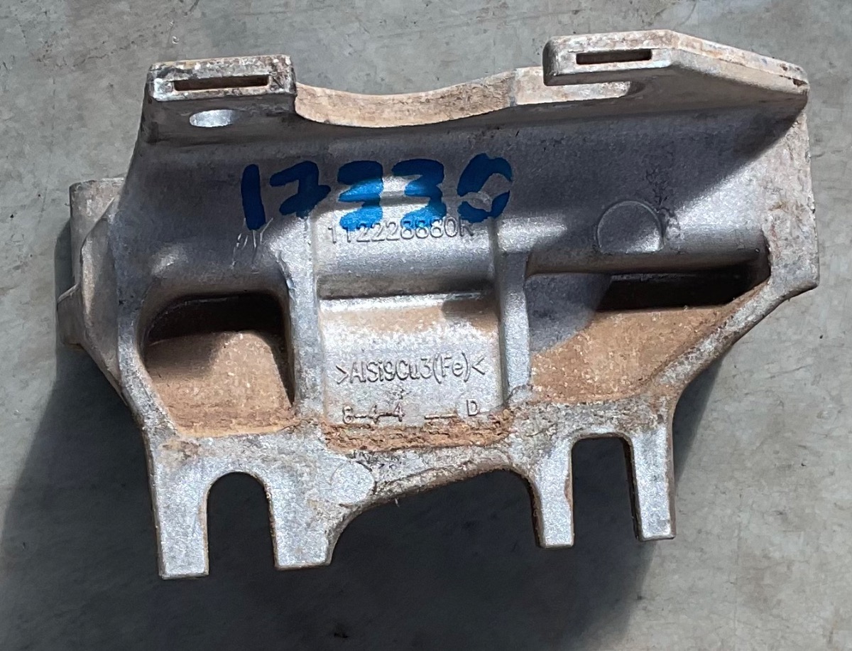 POLO VIVO 1.4 ENGINE MOUNTING BRACKET