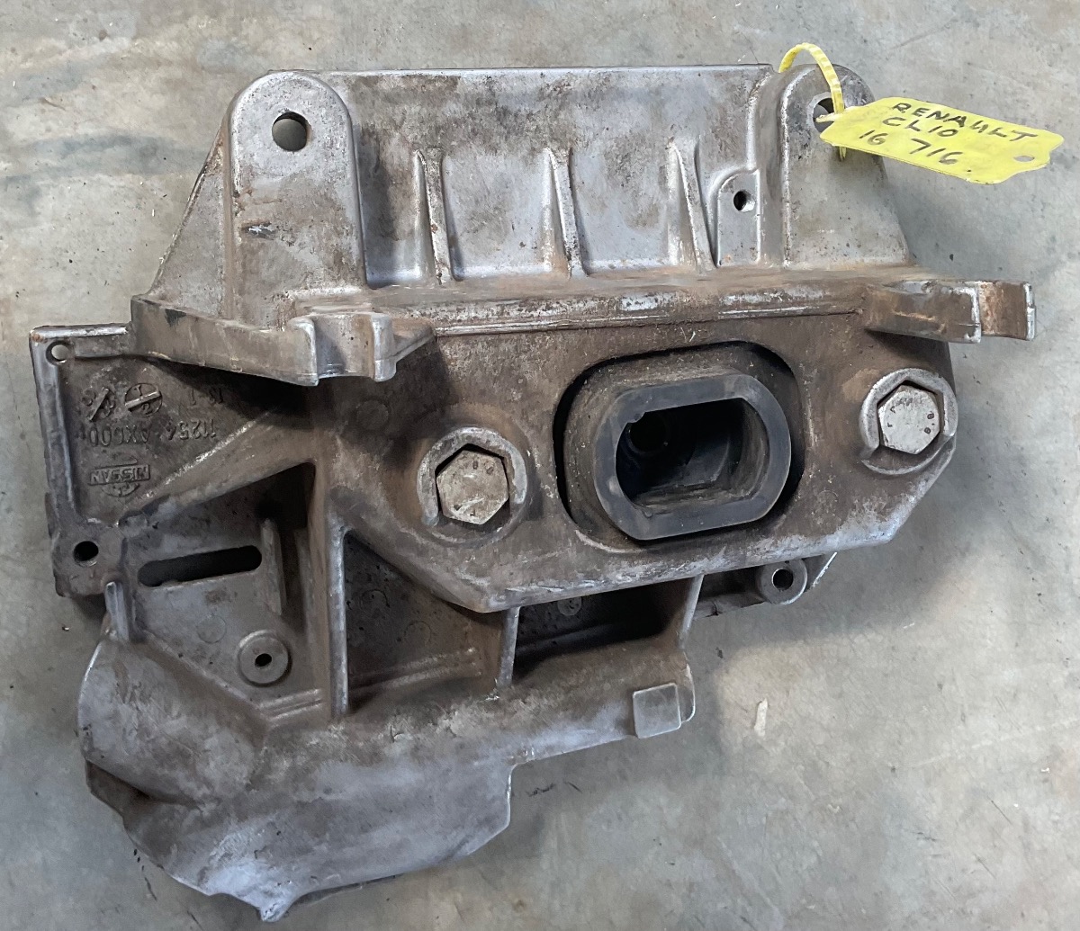 CLIO III 1.6 ENGINE MOUNTING