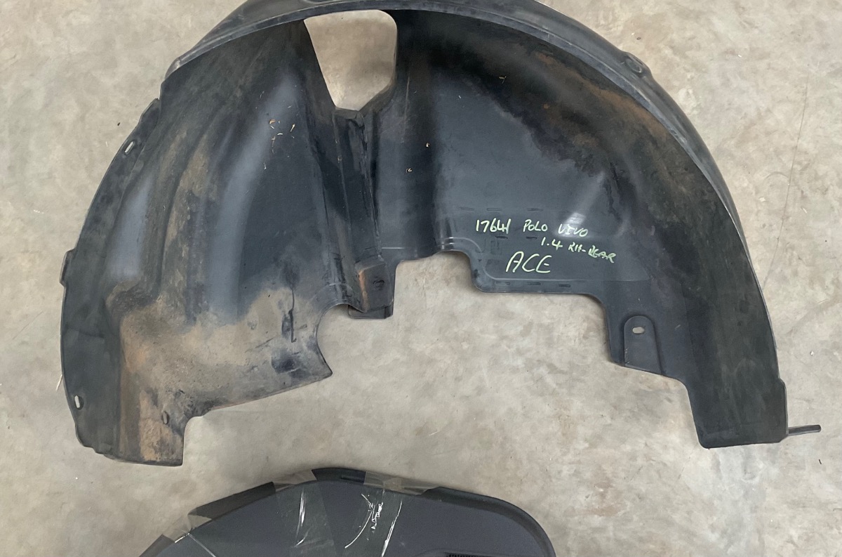 POLO VIVO RIGHT REAR FENDER LINER