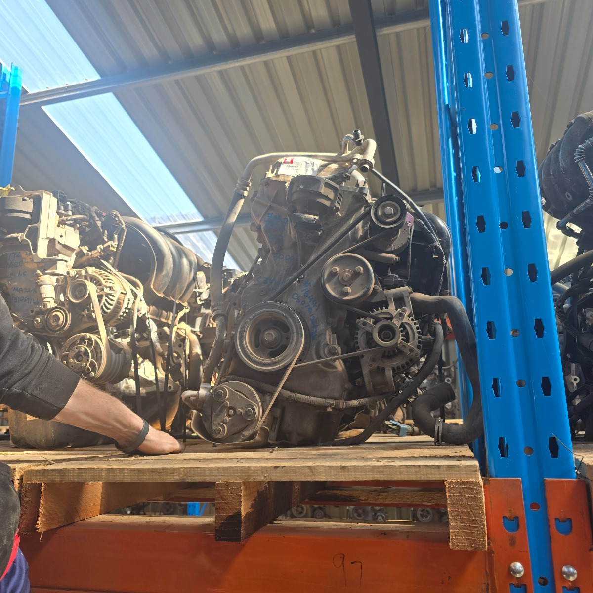 FOCUS N 2.0I ENGINE