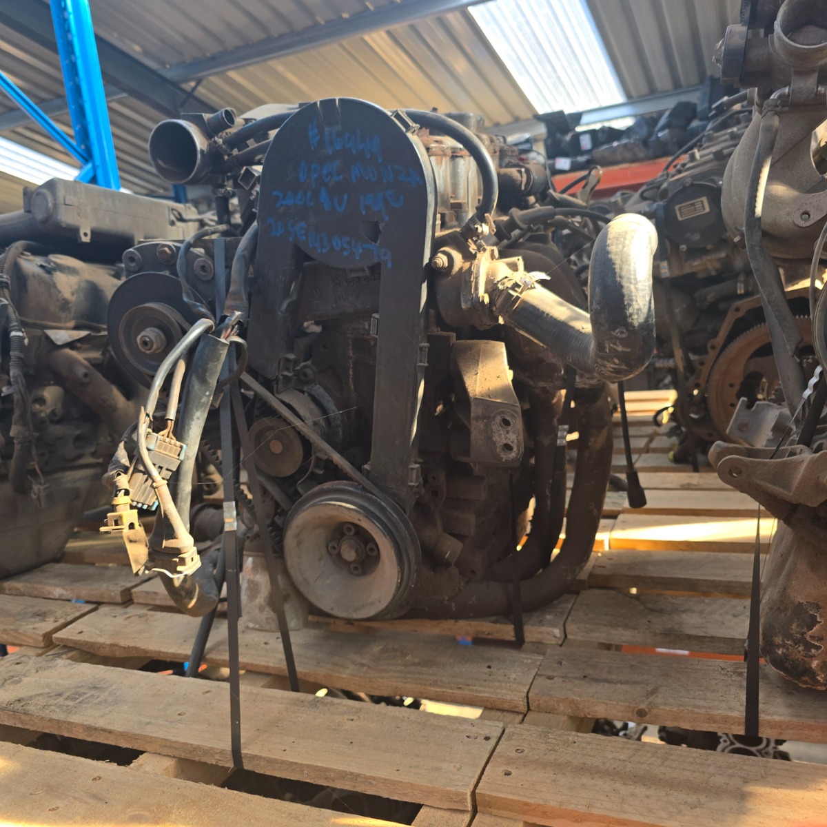MONZA CIH 200 ENGINE