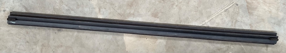 STARLET RIGHT REAR INNER DOOR SEAL
