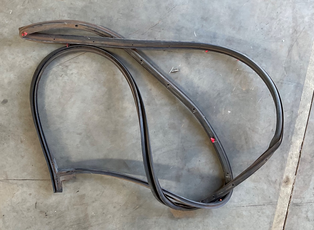 GRAND i10 1.0 MOTION LEFT REAR DOOR GASKET SEAL
